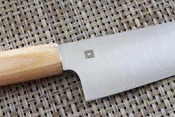 Couteau santoku japonais Shizu Hamono Yuri 18cm manche clair