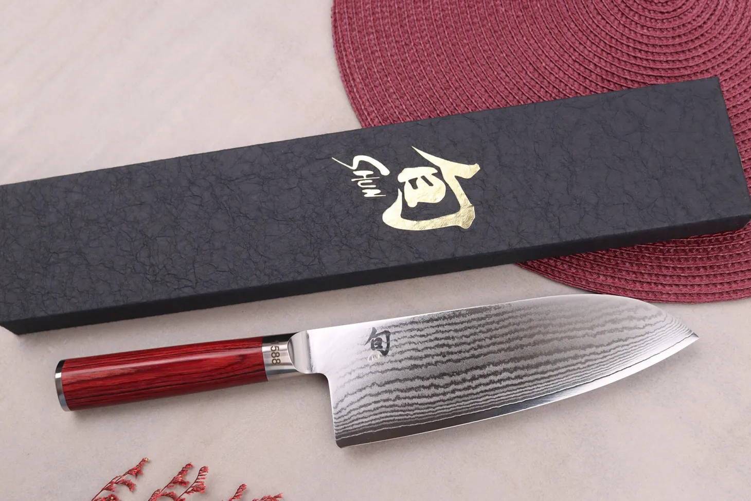 Couteau santoku Kai Shun Classic série limitée Red lame 19cm