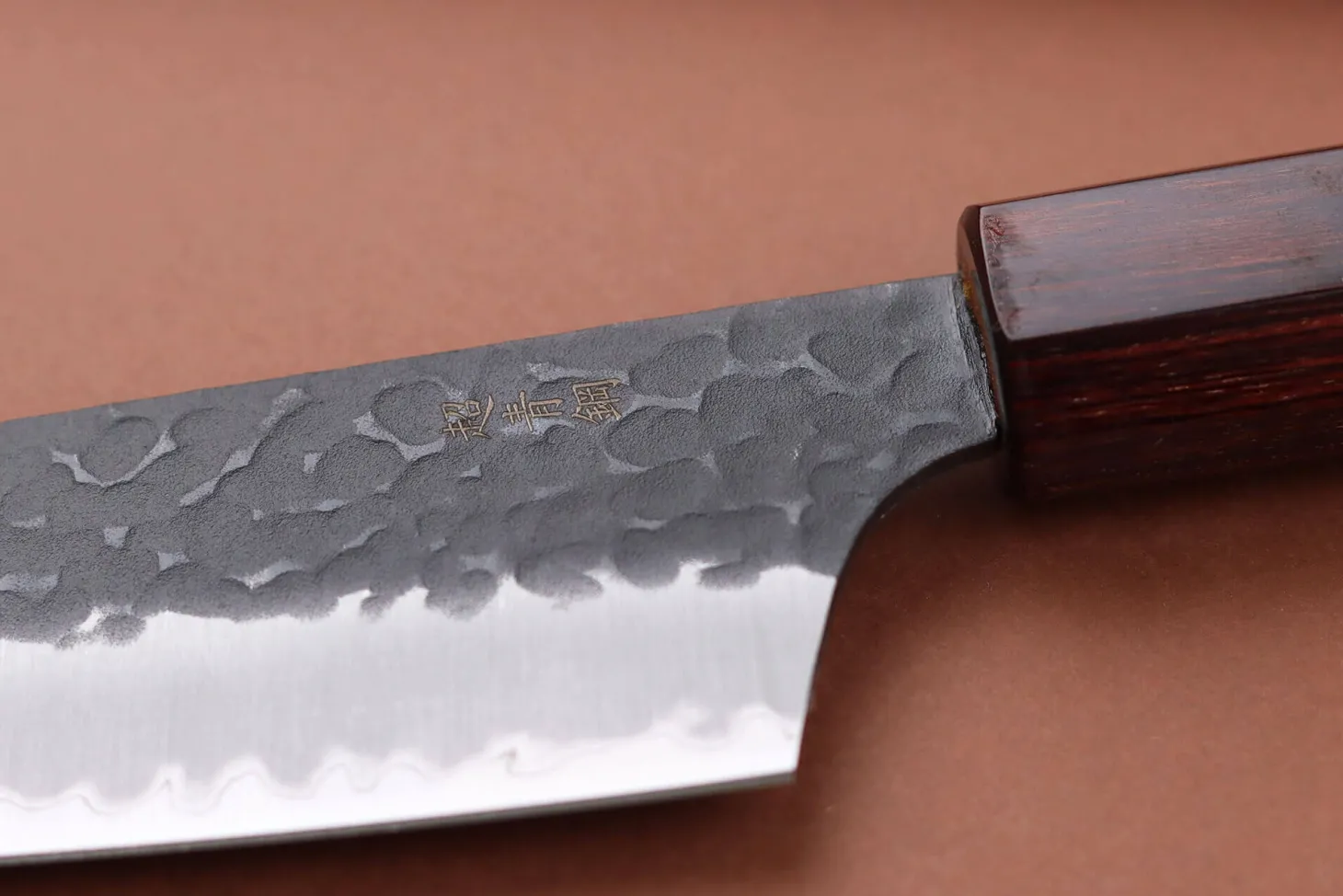 Couteau santoku kengata 16cm japonais Sakai Takayuki AS brut de forge