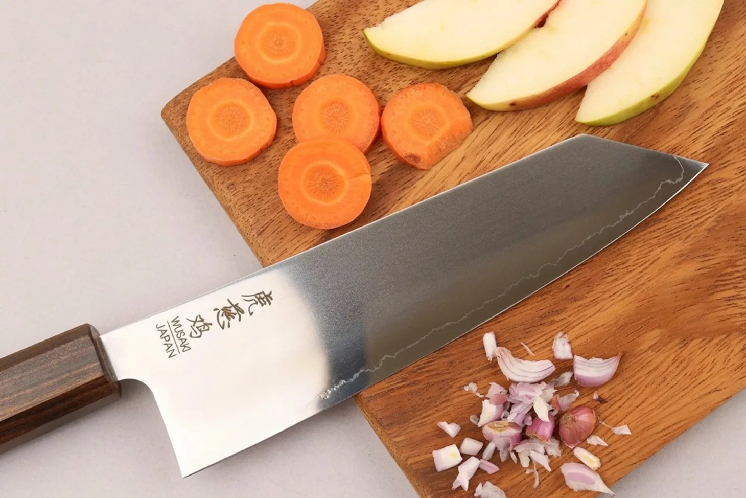 Couteau santoku kiritsuke 17,5cm japonais artisanal Wusaki Hikari SLD manche bubinga