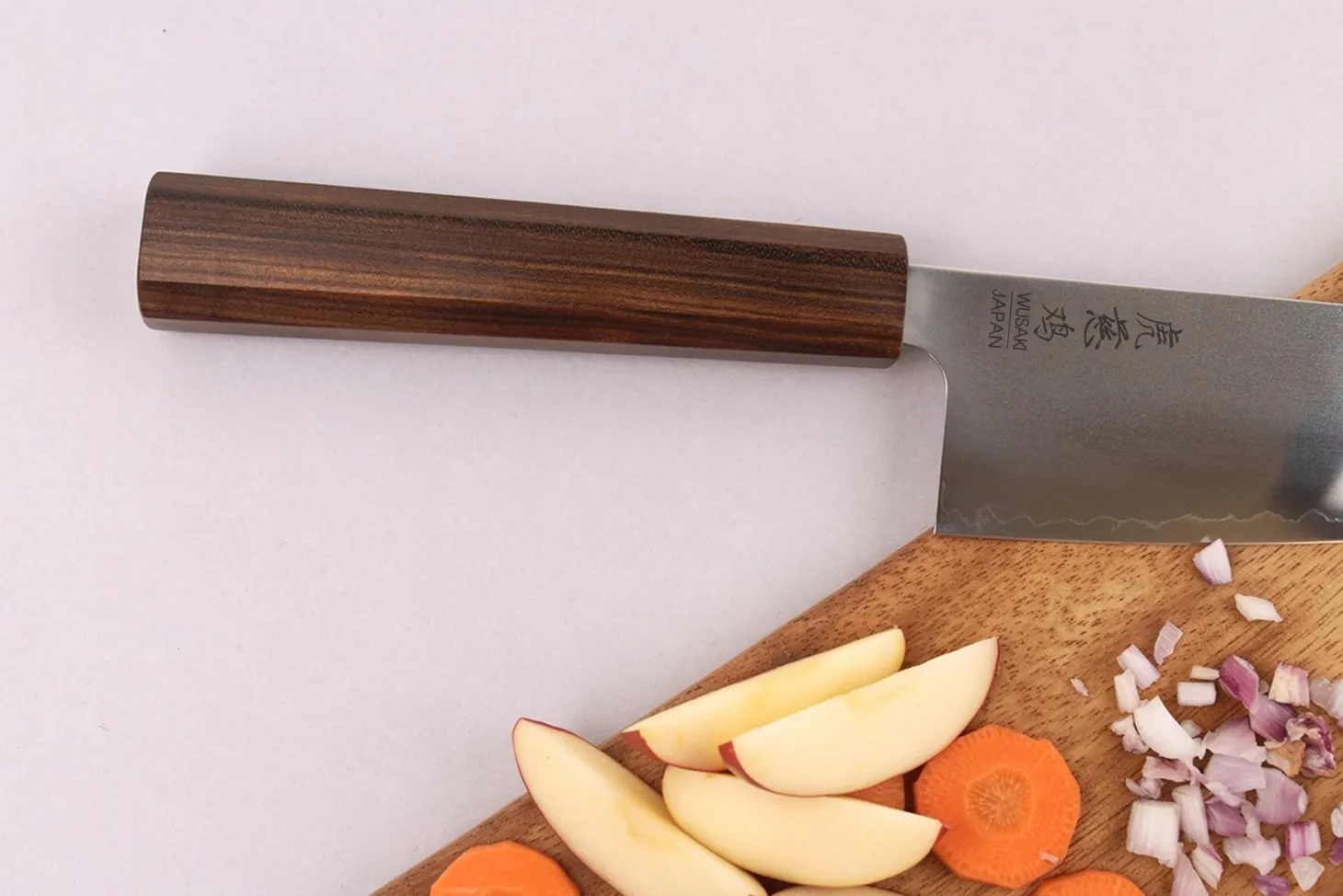 Couteau santoku kiritsuke 17,5cm japonais artisanal Wusaki Hikari SLD manche bubinga