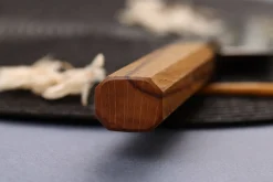 Couteau santoku kiritsuke 16cm japonais Sakai Takayuki Kashi Urushi VG10 damas
