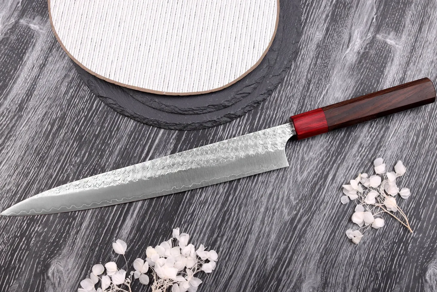 Couteau sujihiki japonais artisanal Yoshimi Kato Minamo SG2 Tsuchime 27cm