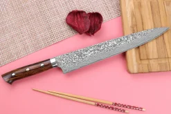 Couteau sujihiki japonais Takeshi Saji R2 Damas Mosaïque 27cm