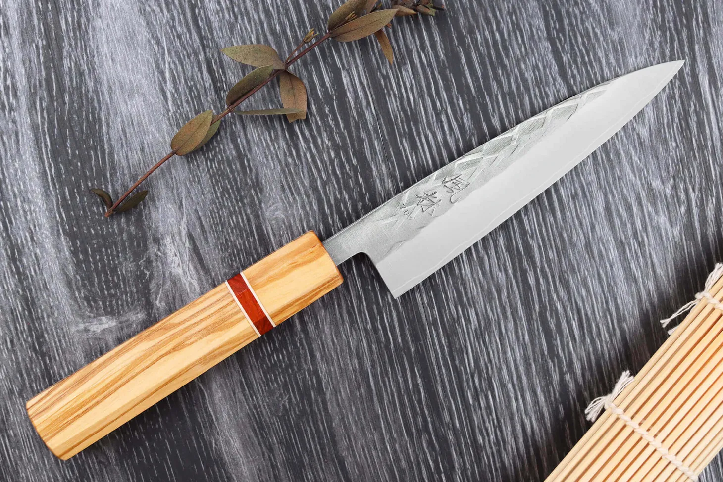 Couteau universel 13,5cm japonais artisanal Yuzo SLD olivier et sequoia