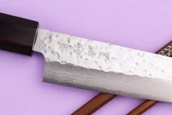 Couteau universel 13,5cm japonais artisanal Makoto Kurosaki VG7 Damas martelé