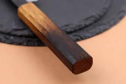 Couteau universel 13,5cm japonais artisanal Yuzo Black AS chêne brûlé