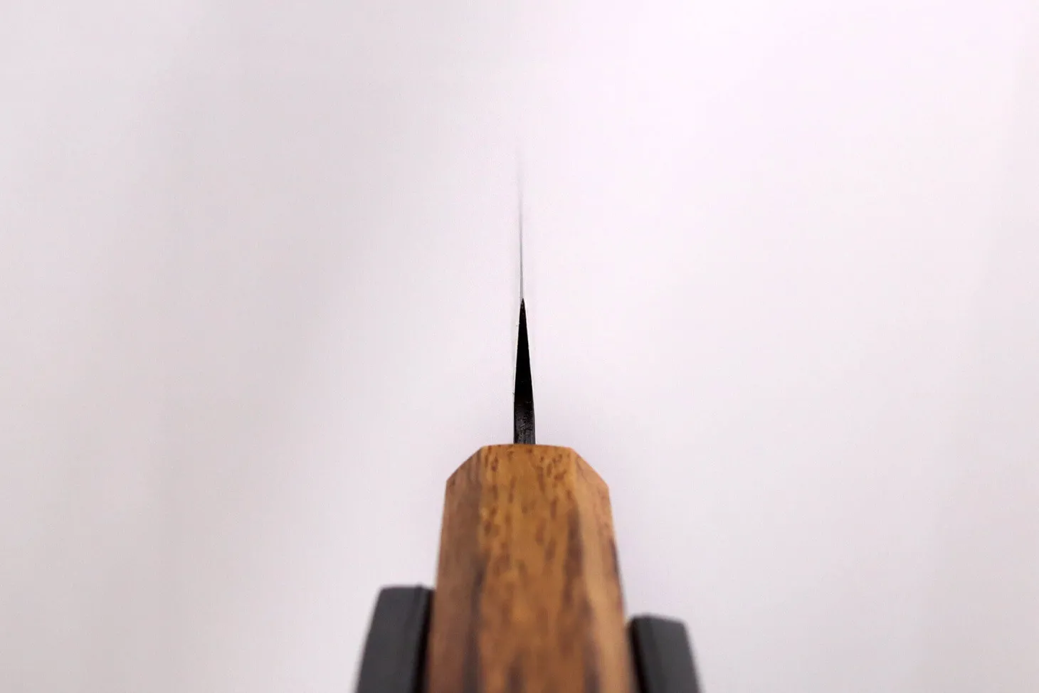 Couteau universel 13,5cm japonais artisanal Yuzo Black AS chêne brûlé