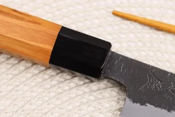 Couteau universel 13,5cm japonais artisanal Hinoura Mutsumi Ajikataya Black Nashiji