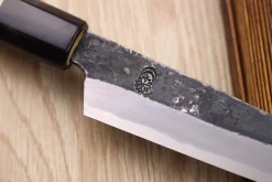Couteau universel 15cm japonais artisanal Sakai Kikumori Kikuzuki Kuro