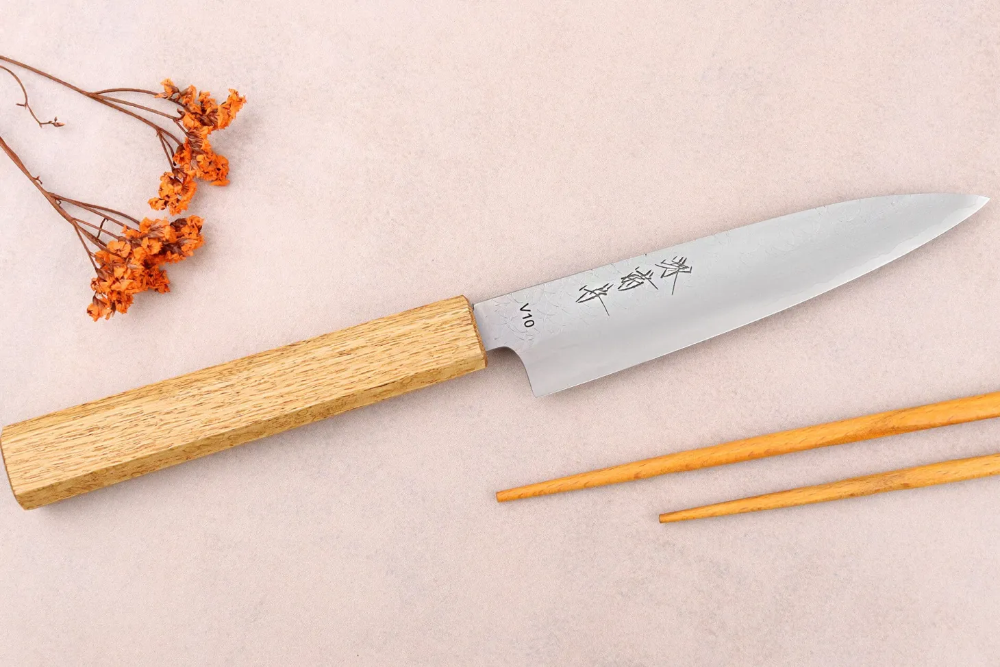 Couteau universel 13,5cm japonais artisanal Sakai Kikumori TS10 en chêne