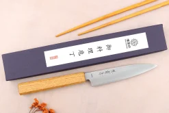 Couteau universel 13,5cm japonais artisanal Sakai Kikumori TS10 en chêne