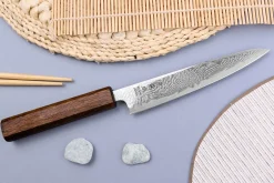Couteau universel japonais artisanal Wusaki Unagi AUS10 Damas 15cm manche en chêne