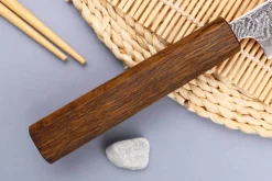Couteau universel japonais artisanal Wusaki Unagi AUS10 Damas 15cm manche en chêne