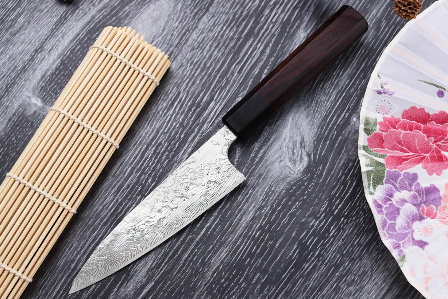 Couteau universel japonais artisanal Takeshi Saji R2 Damas 13,5cm