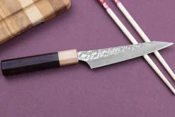 Couteau universel japonais artisanal martelé Yu Kurosaki senko 13cm acier SG2
