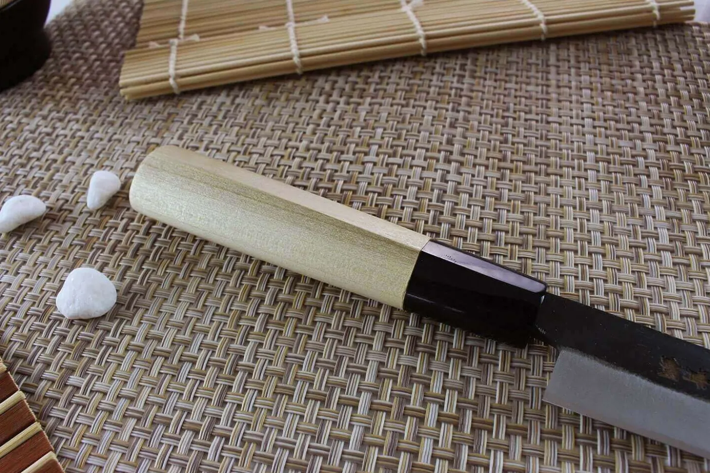 Couteau universel japonais artisanal Yoshihiro White 2 steel 15cm