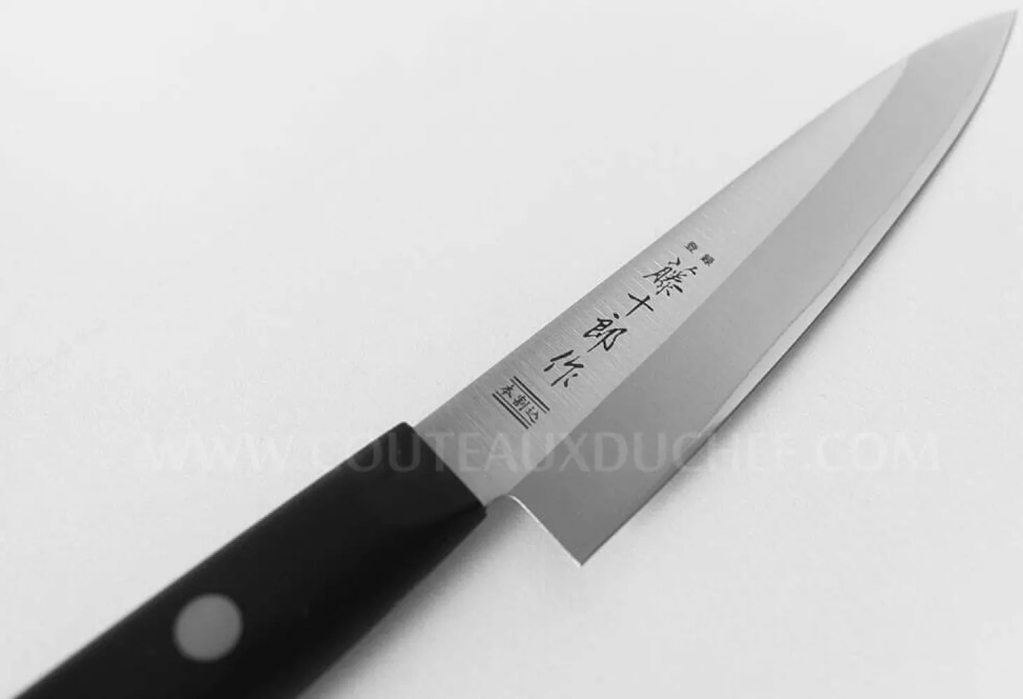 Couteau universel japonais Tojiro DP Eco lame 14cm manche riveté