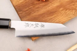 Couteau universel kiritsuke 12cm japonais artisanal Momotaro Ginsan manche en magnolia