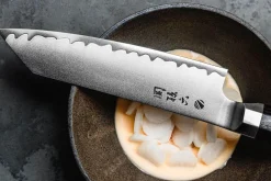 Couteau universel kiritsuke japonais Kai Seki Magoroku Kaname 15cm