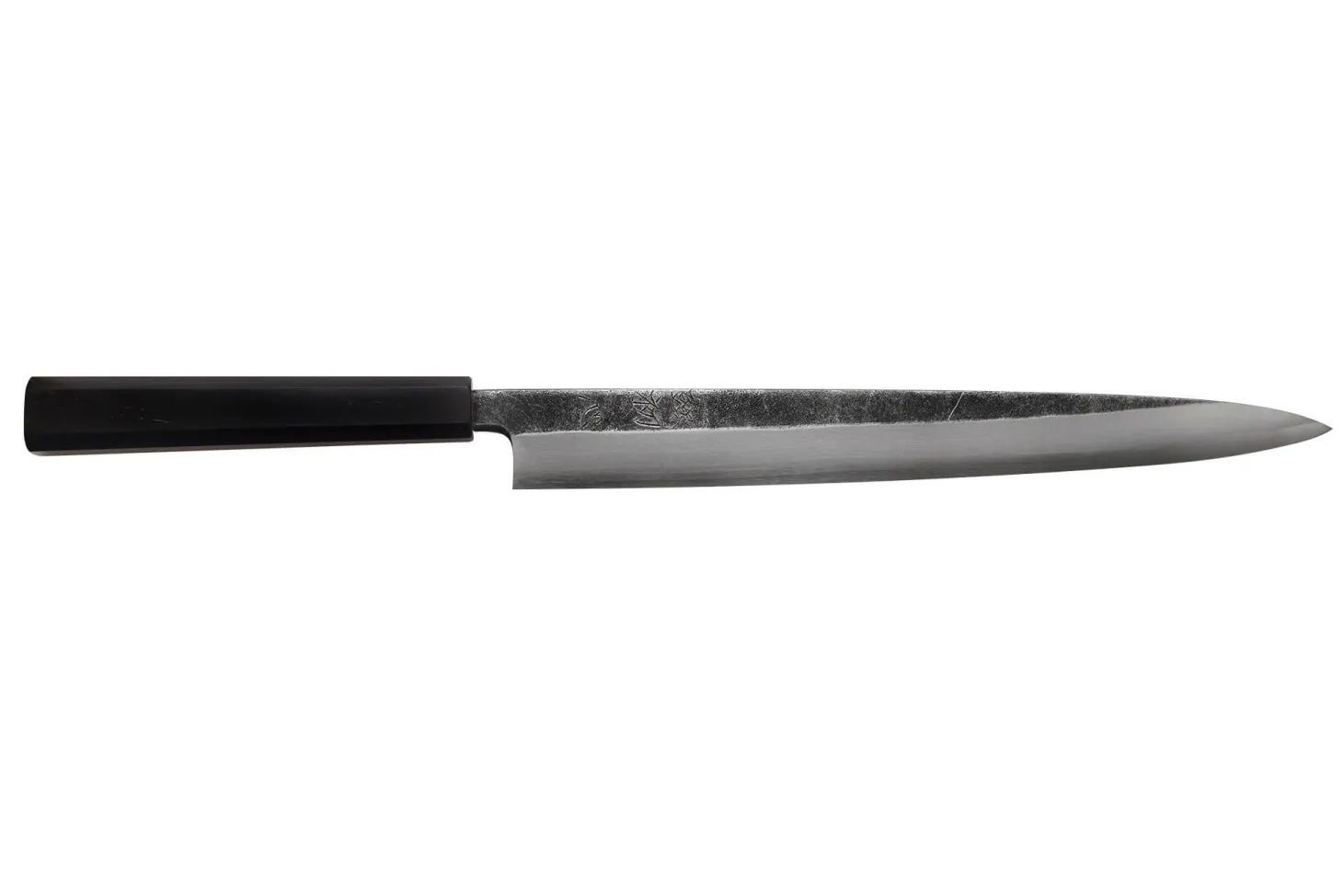 Couteau yanagiba 29cm japonais artisanal Hatsukokoro Shirasagi manche en ébène