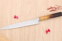 Couteau yanagiba 24cm japonais artisanal Nakamura Kaishin Saku WS2 en chêne