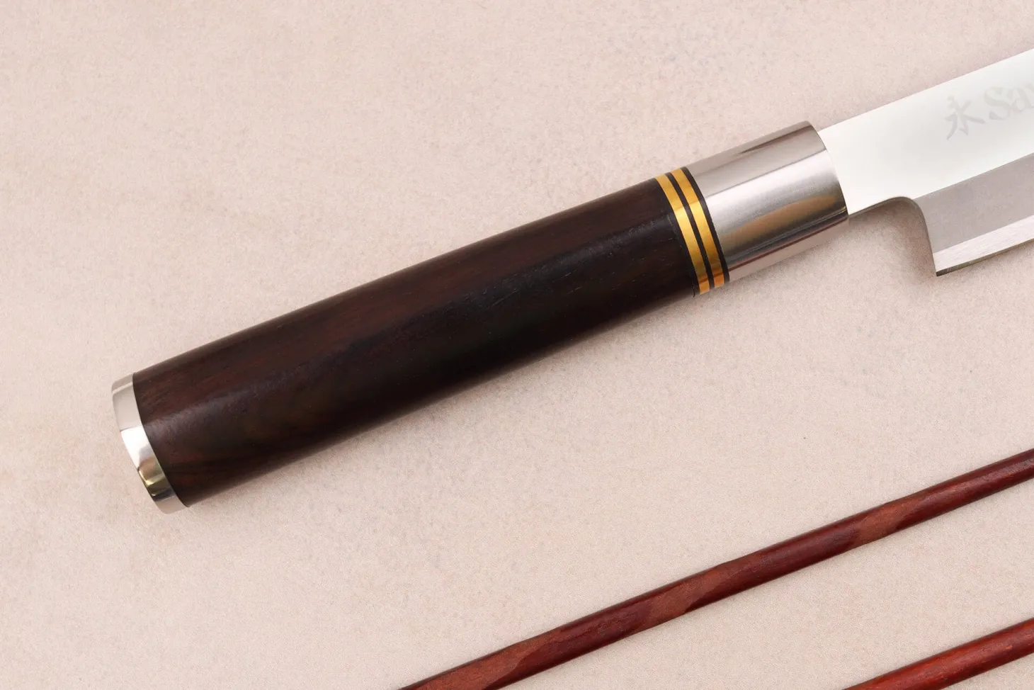 Couteau yanagiba 30cm Sayuto Ebène 7Cr manche en ébène