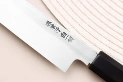 Couteau yanagiba japonais artisanal 24cm Sakai Takayuki Byakko manche en ébène + étui