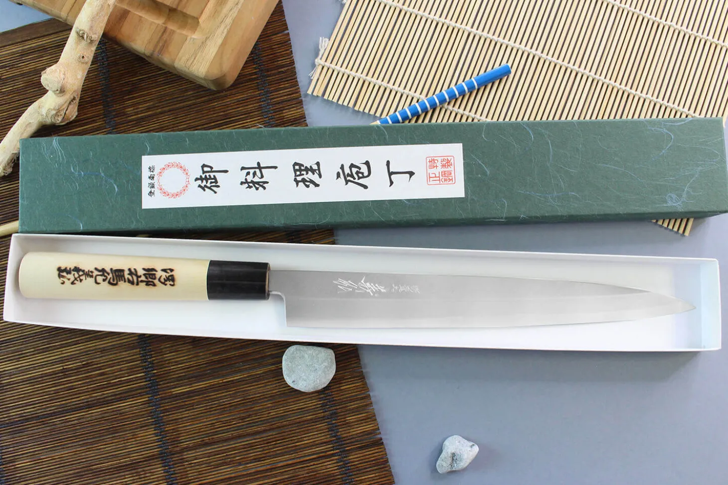 Couteau yanagiba japonais artisanal Yoshihiro Jyosaku White 2 steel