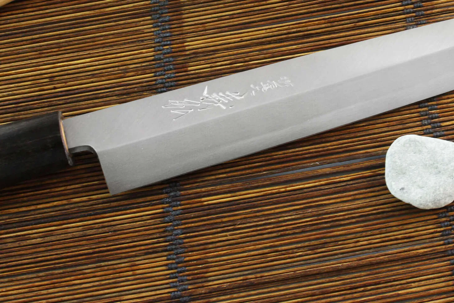 Couteau yanagiba japonais artisanal Yoshihiro Jyosaku White 2 steel