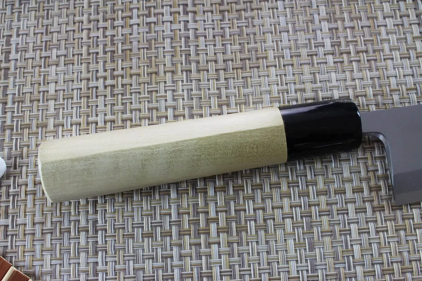 Couteau yanagiba japonais artisanal Yoshihiro Jyosaku White 2 steel 24cm