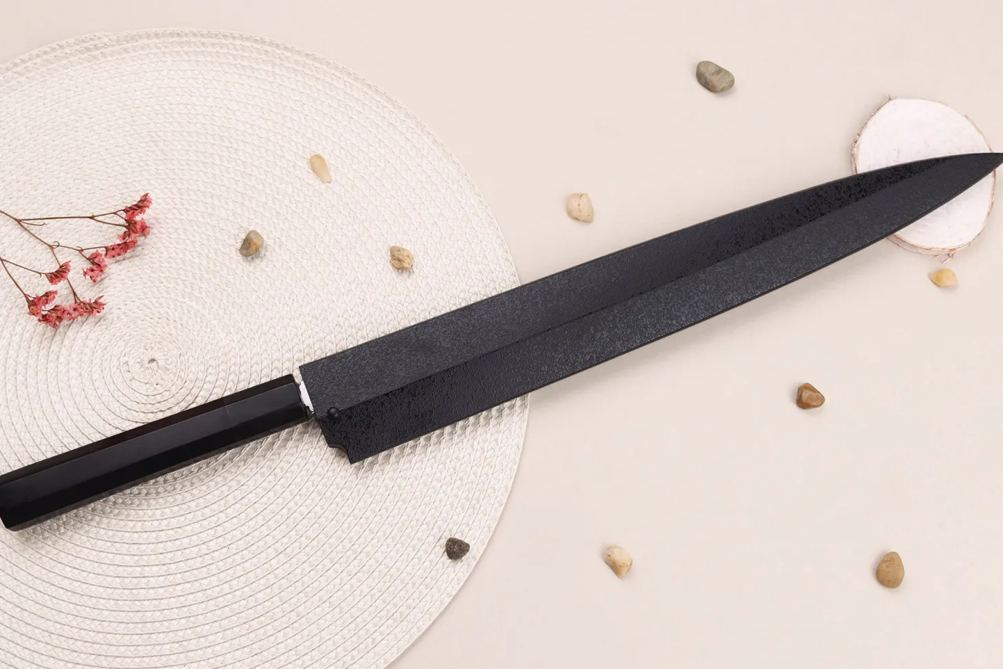 Couteau yanagiba japonais artisanal 33cm Sakai Takayuki Byakko manche en ébène + étui