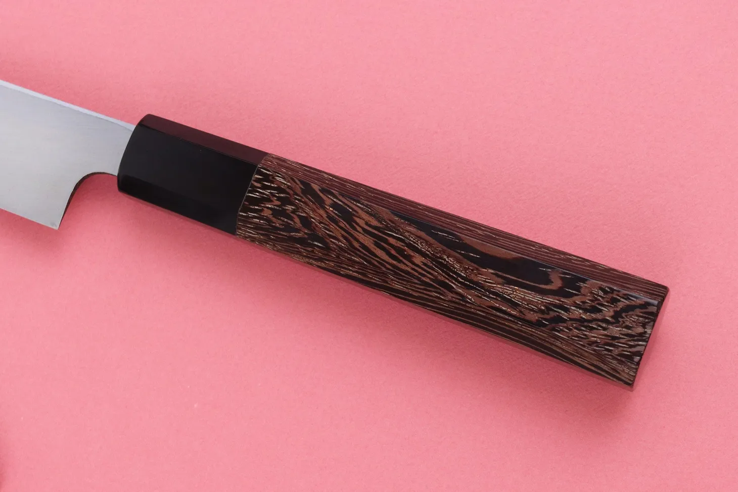 Couteau yanagiba kiritsuke 24cm japonais artisanal Hatsukokoro Shirasagi manche en wengé