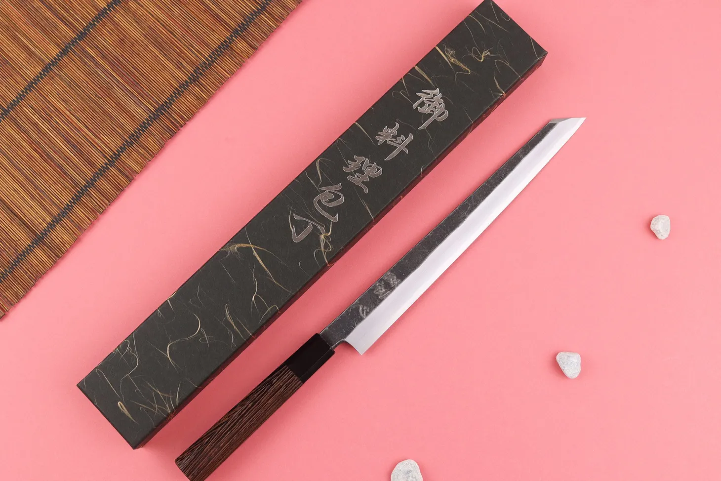 Couteau yanagiba kiritsuke 27cm japonais artisanal Hatsukokoro Shirasagi manche en wengé
