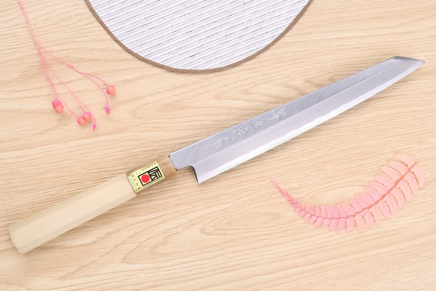 Couteau yanagiba kiritsuke japonais artisanal Kasahara Shigehiro forgé par Yoshikazu Ikeda 21cm