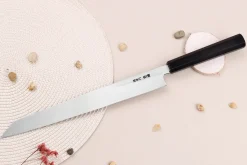 Couteau yanagiba kiritsuke japonais artisanal 30cm Sakai Takayuki Byakko manche en ébène + étui