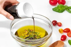 Huilier / vinaigrier OXO en verre avec bec verseur anti goutte