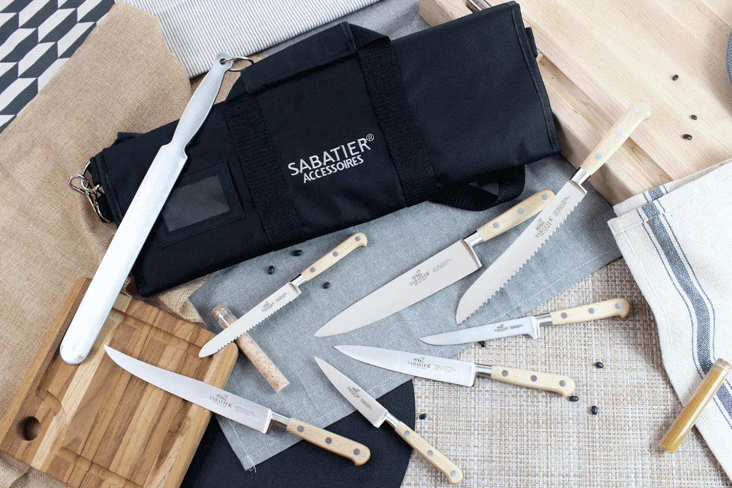 Mallette cuisine Sabatier Brocéliande 7 couteaux fabrication française + 1 fusil