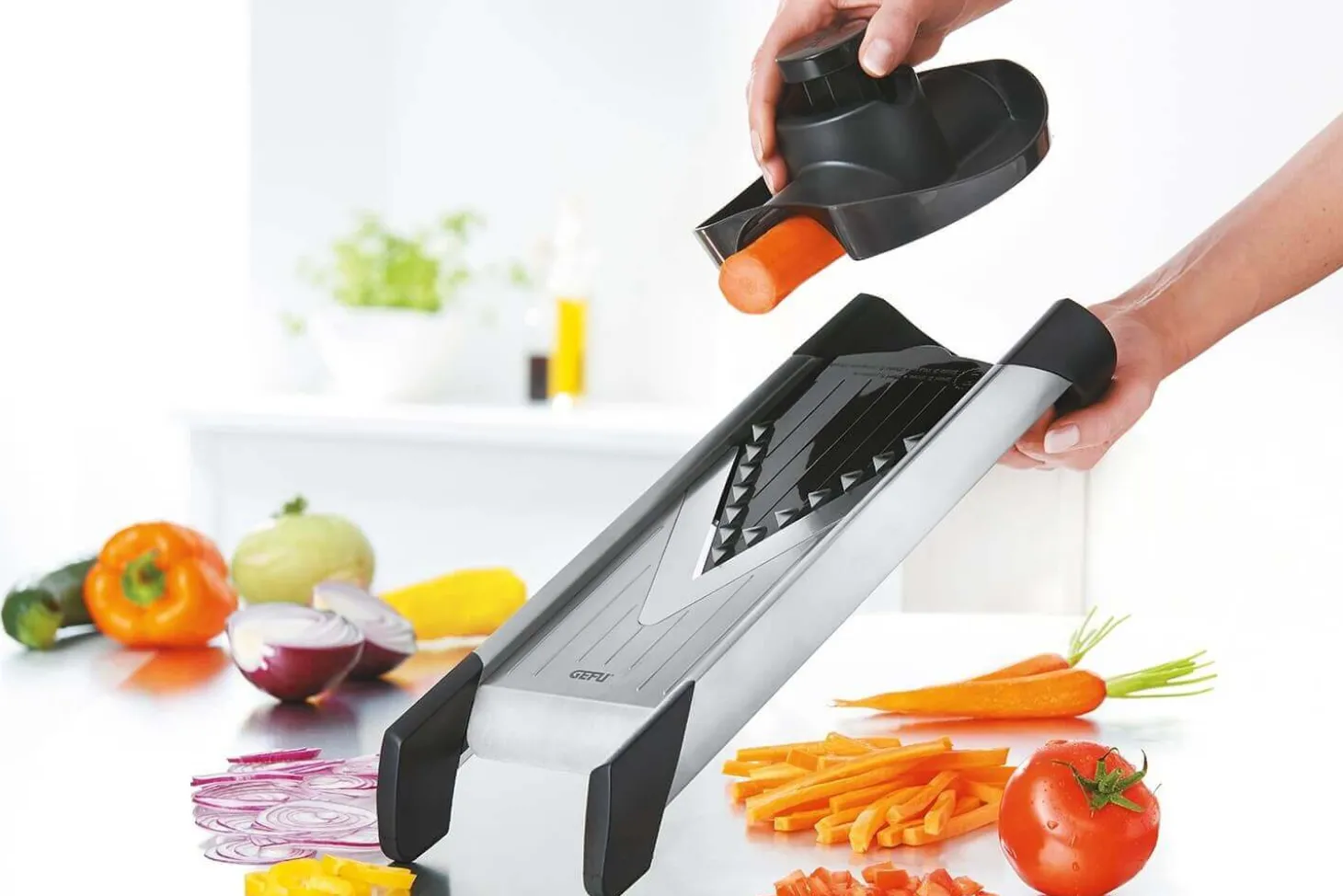 Mandoline réglable Gefu Violino acier inox