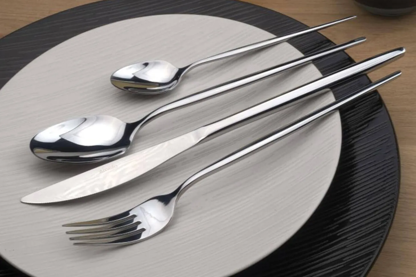 Ménagère 24 couverts Amefa Soprano tout inox 18/0