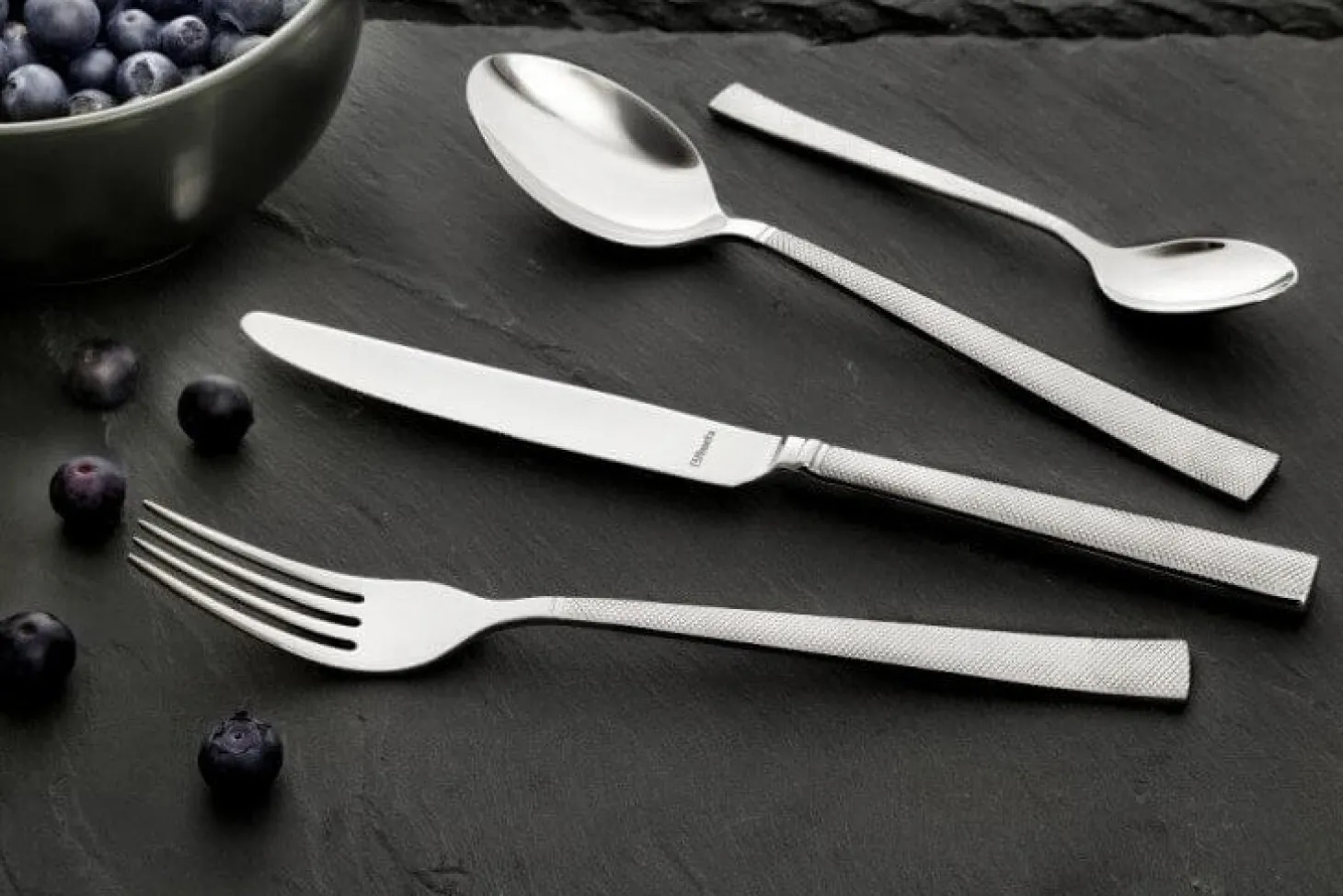Ménagère 24 couverts de table Jewel Amefa Première inox 18/10