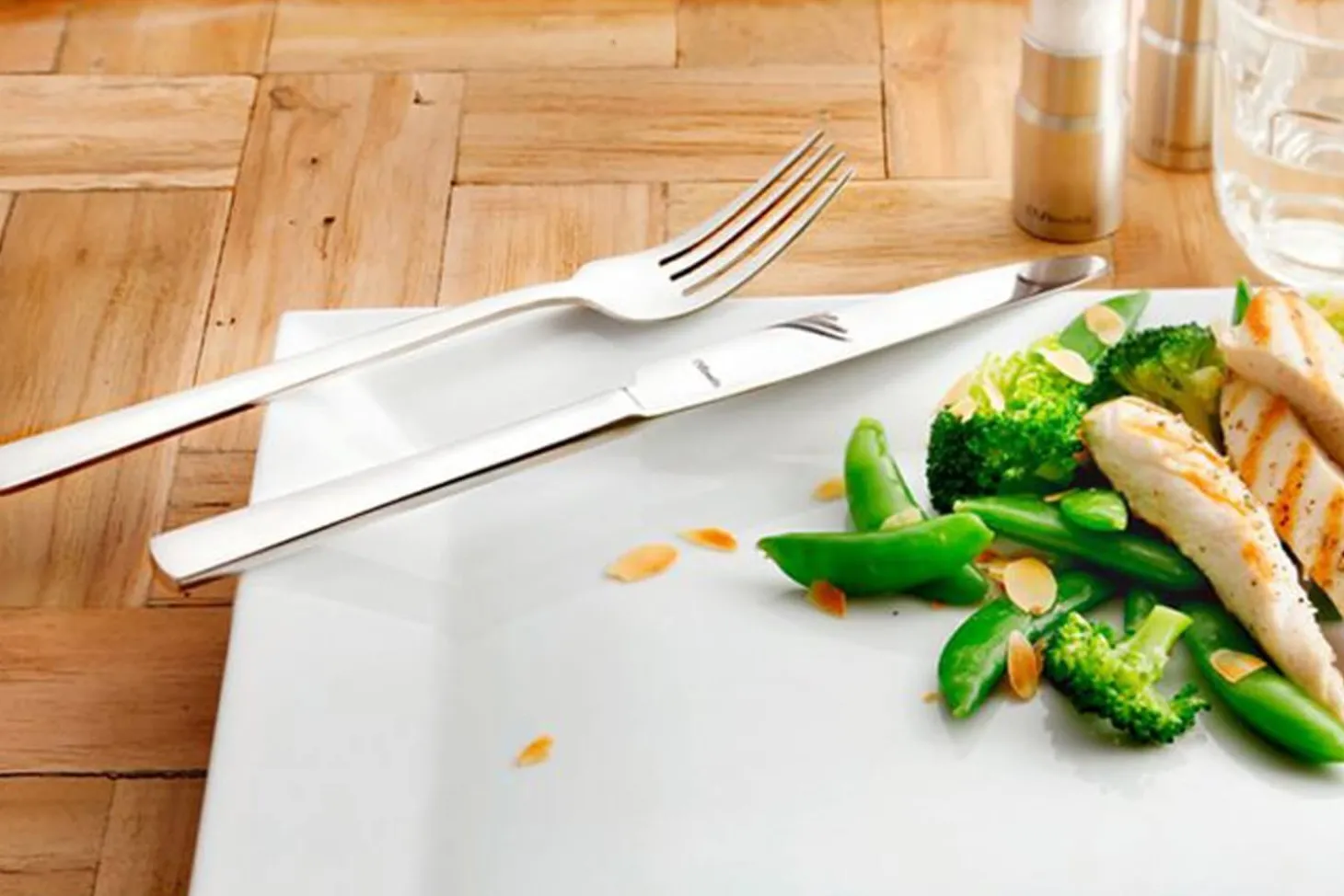 Ménagère 24 couverts de table Moderno Amefa inox 18/10
