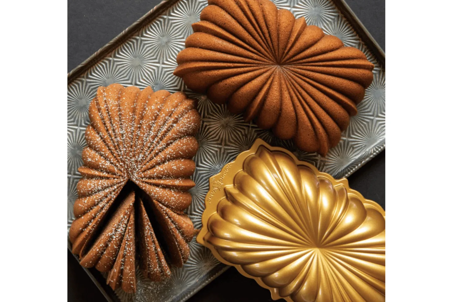 Moule à cake Nordic Ware plissé gold en fonte d'aluminium