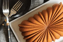 Moule à cake Nordic Ware plissé gold en fonte d'aluminium