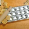 Moule Imperia 24 raviolis carrés 35x35mm aluminium + rouleau