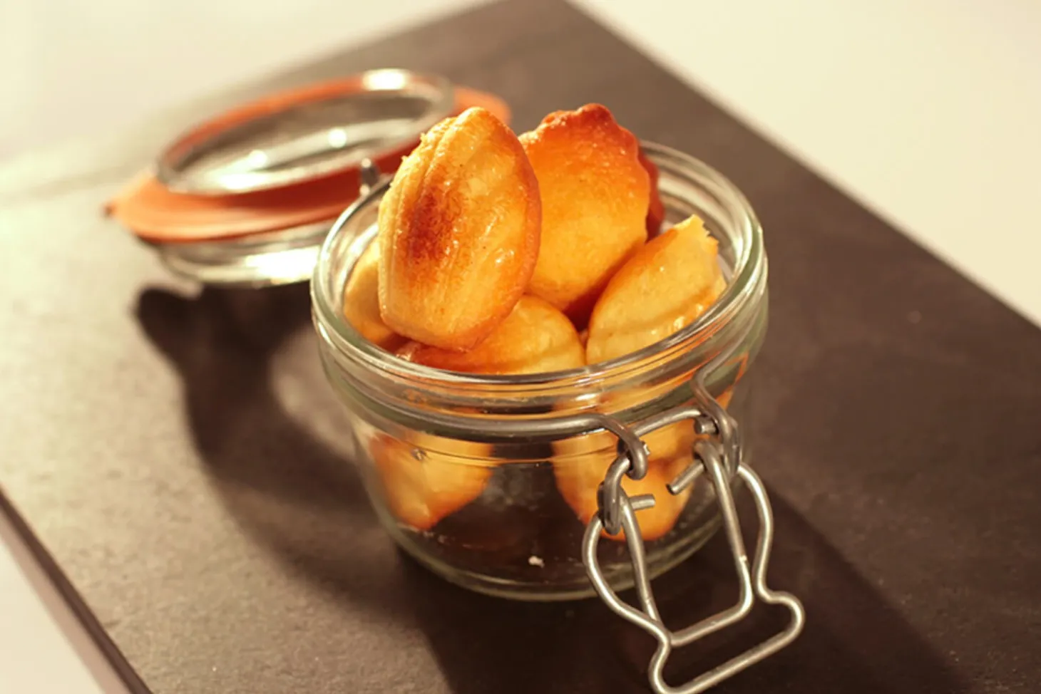 Moule à mini madeleines en silicone De Buyer Elastomoule 20 ou 30 alvéoles