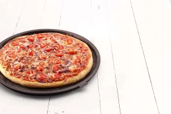 Moule à pizza Lékué ø36cm perforé marron en silicone Platinum