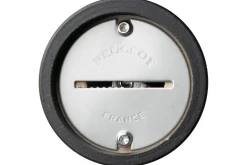 Moulin à muscade à manivelle Peugeot Isen en inox et bois de hêtre noir mat 15cm