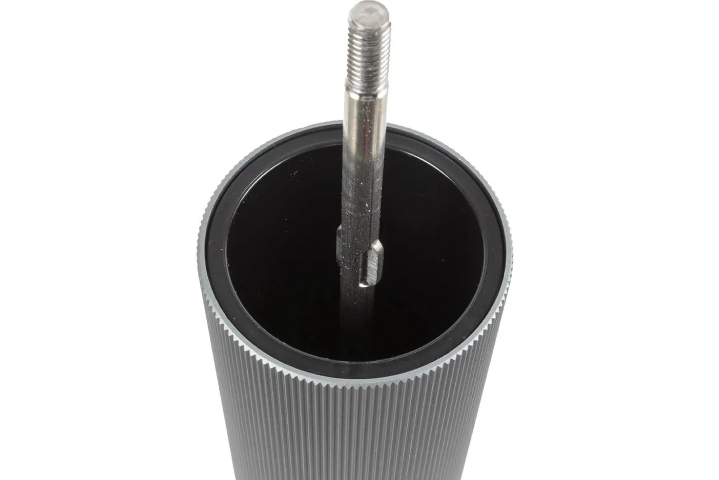 Moulin à poivre manuel Peugeot Line Carbone en bois et aluminium 22cm