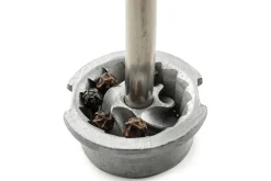 Moulin à poivre manuel Peugeot Bistro Nature Black en bois recyclé noir 10cm